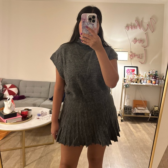 *24 HOUR SALE* Call Me Back Grey Pleated Sweater Skirt - Picture 9 of 12